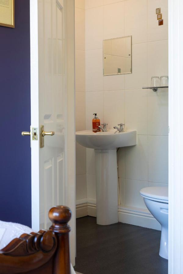 Wynnstay House Harrogate Bagian luar foto